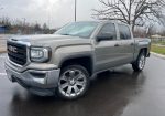 2017 GMC 1500 Pickup SLE CREW CAB 4 x 4
