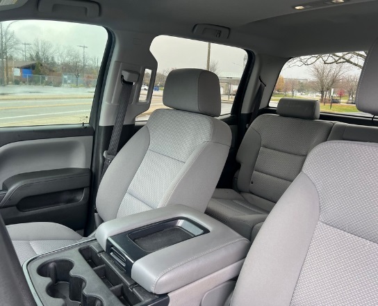 2017 GMC 1500 Pickup SLE CREW CAB 4 x 4